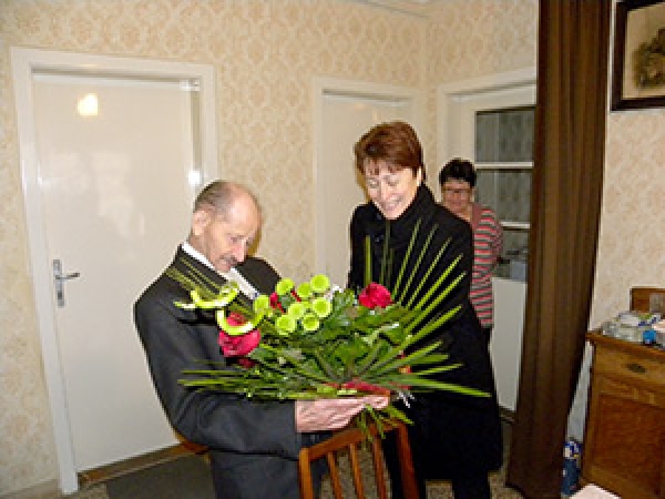 Laki Lajost köszönti Hosszúné Tóth Rita